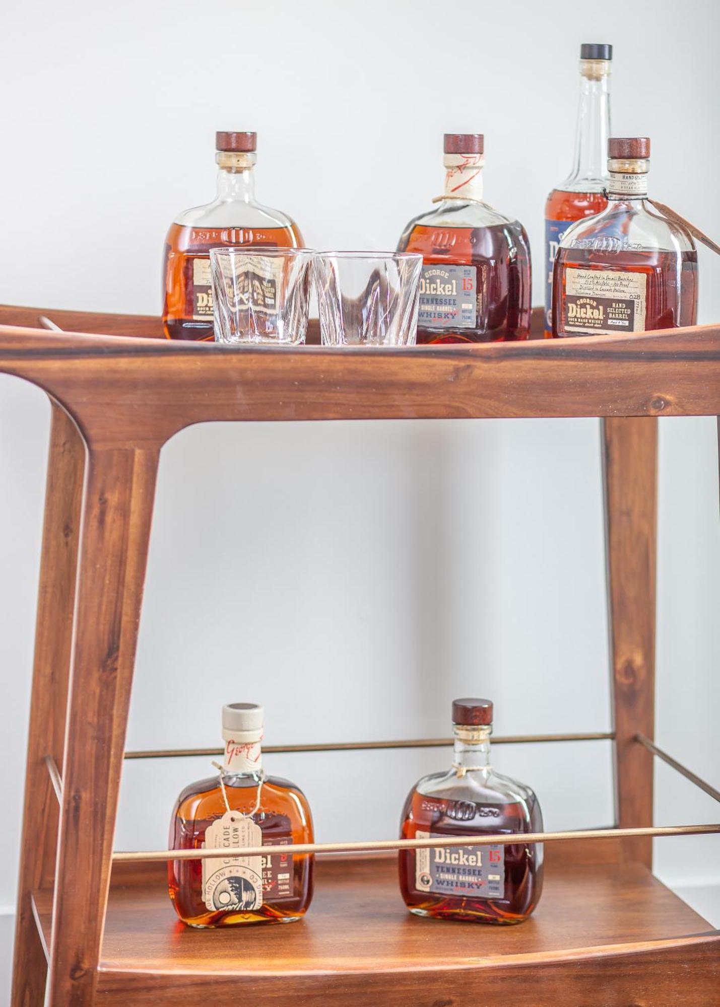 Whiskey House With Rooftop Golf, City Views! 8Min To Downtown! Sleeps 9! Nashville Ngoại thất bức ảnh